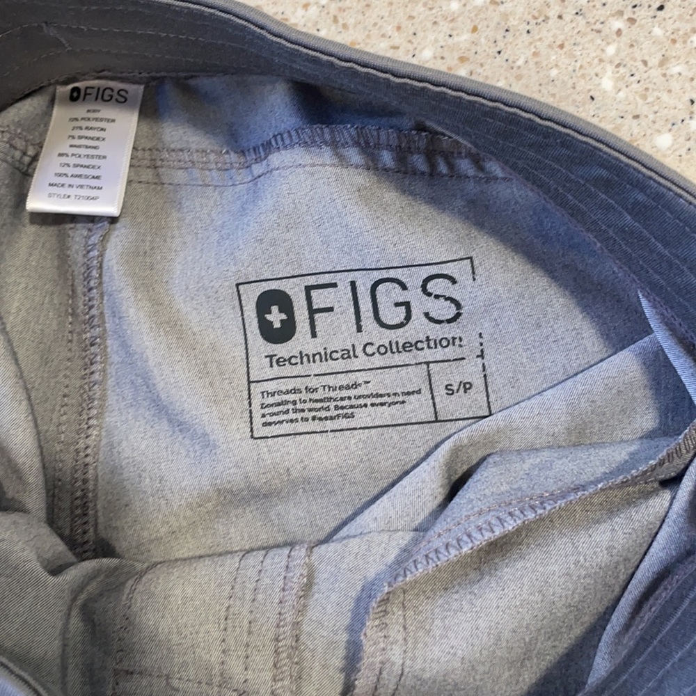 figs-cargo pants open bottom-womens - Picture 2 of 2